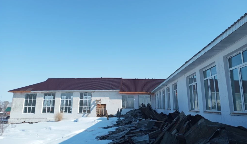 Представитель Ассоциации проверил ход капитального ремонта школ в Дуванском районе